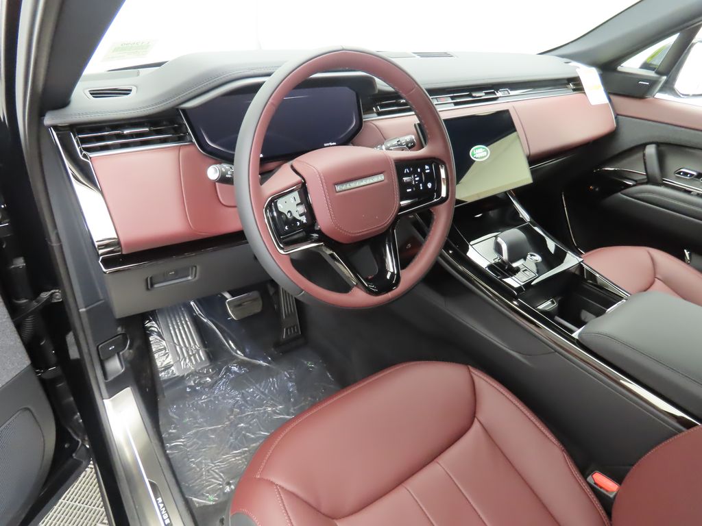 Thumbnail: 2025 Land Rover Range Rover Sport - 10