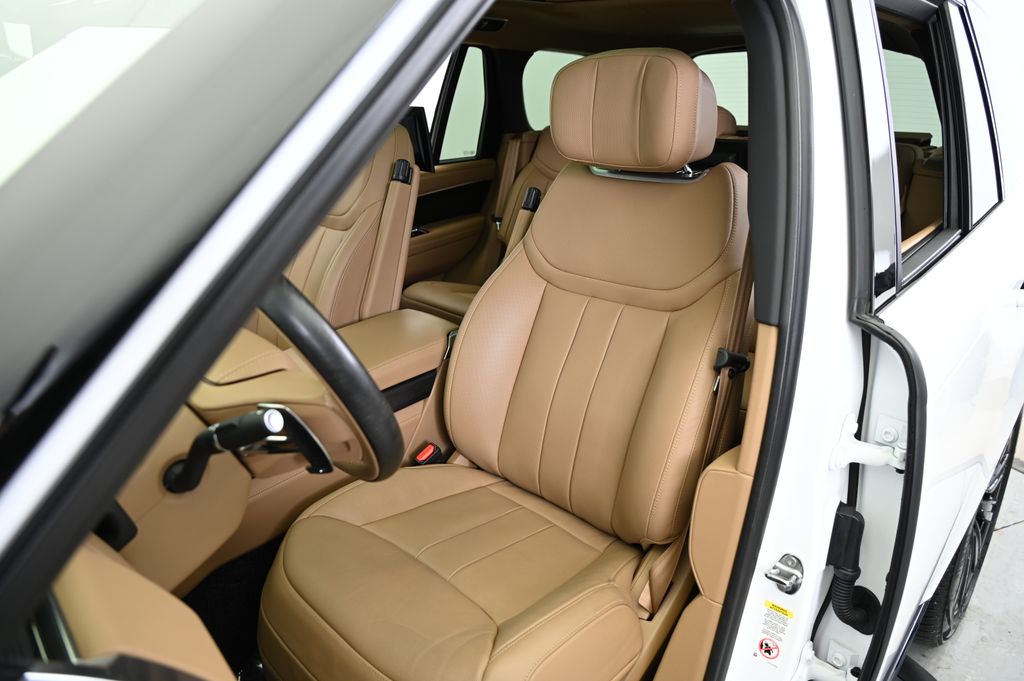 2025 Land Rover Range Rover Autobiography 5