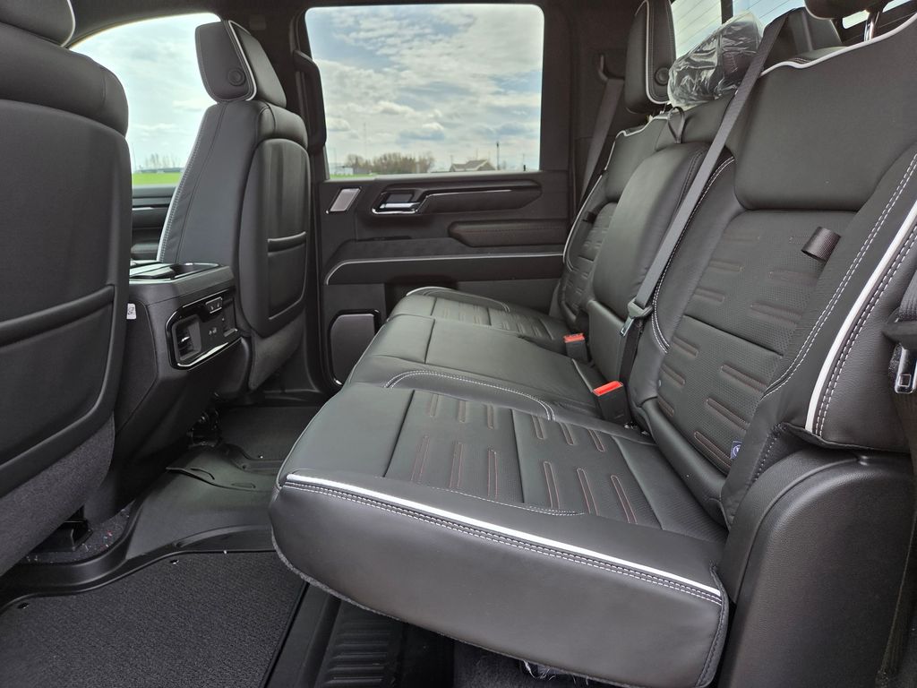 2026 GMC Sierra 2500HD AT4X
