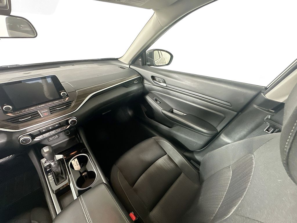 Used 2024 Black Nissan 2.5 SV image 11