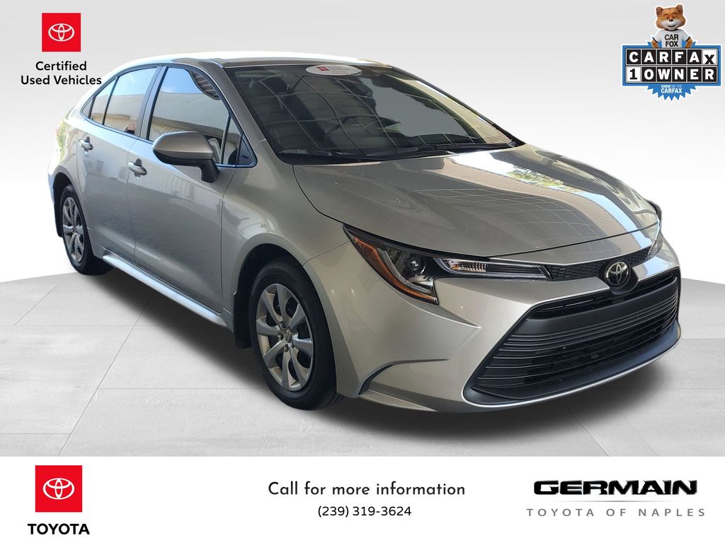 2025 Toyota Corolla LE photo 2