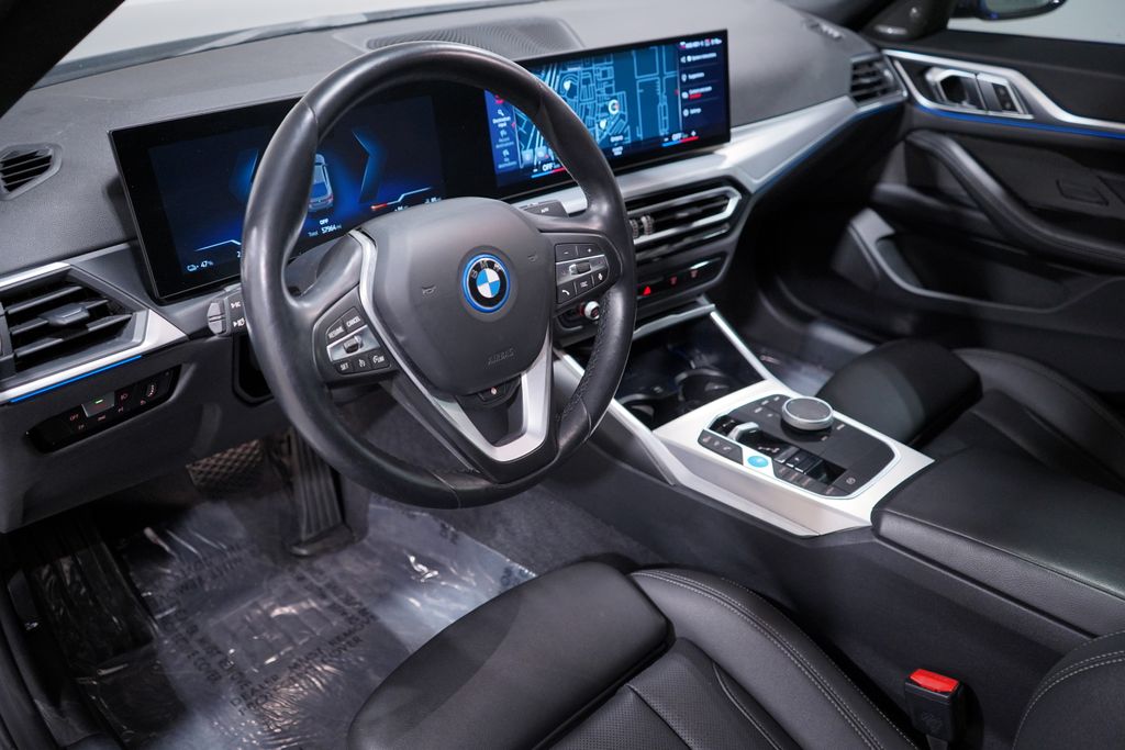 Thumbnail: 2023 BMW i4 - 6