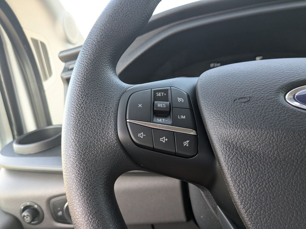 2025 Ford Transit 250