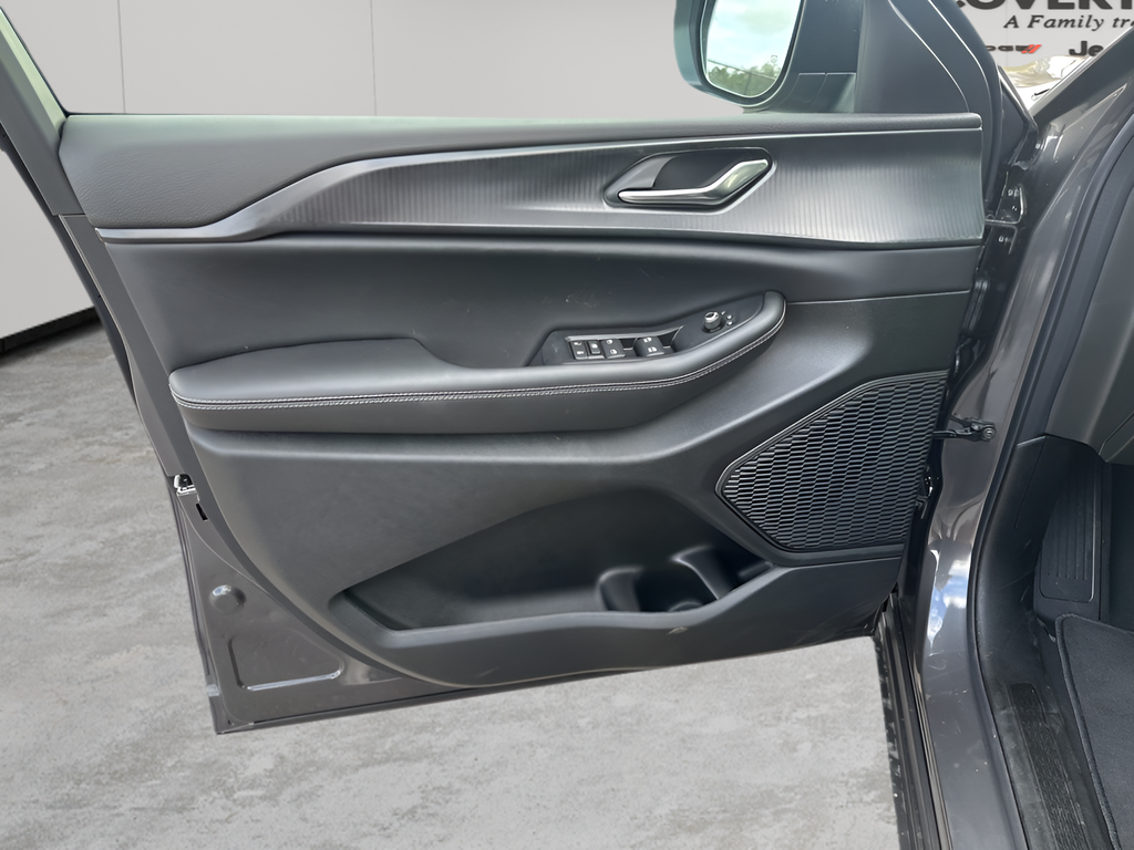 New Car 2025 Jeep Grand Cherokee  For Sale Under $40,000 In Austin, Texas