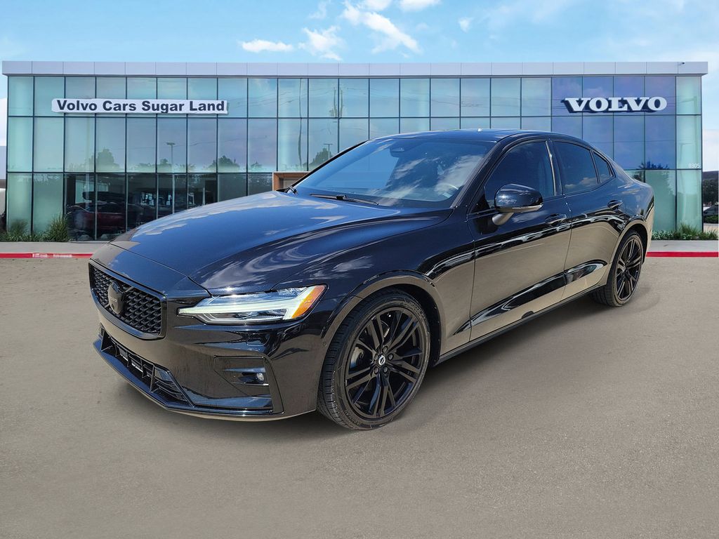 2024 Volvo S60 B5 Plus Black Edition FWD