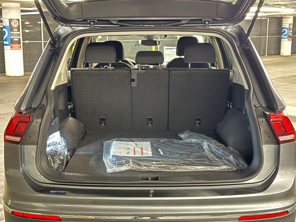 2024 Volkswagen Tiguan 2.0T S 30