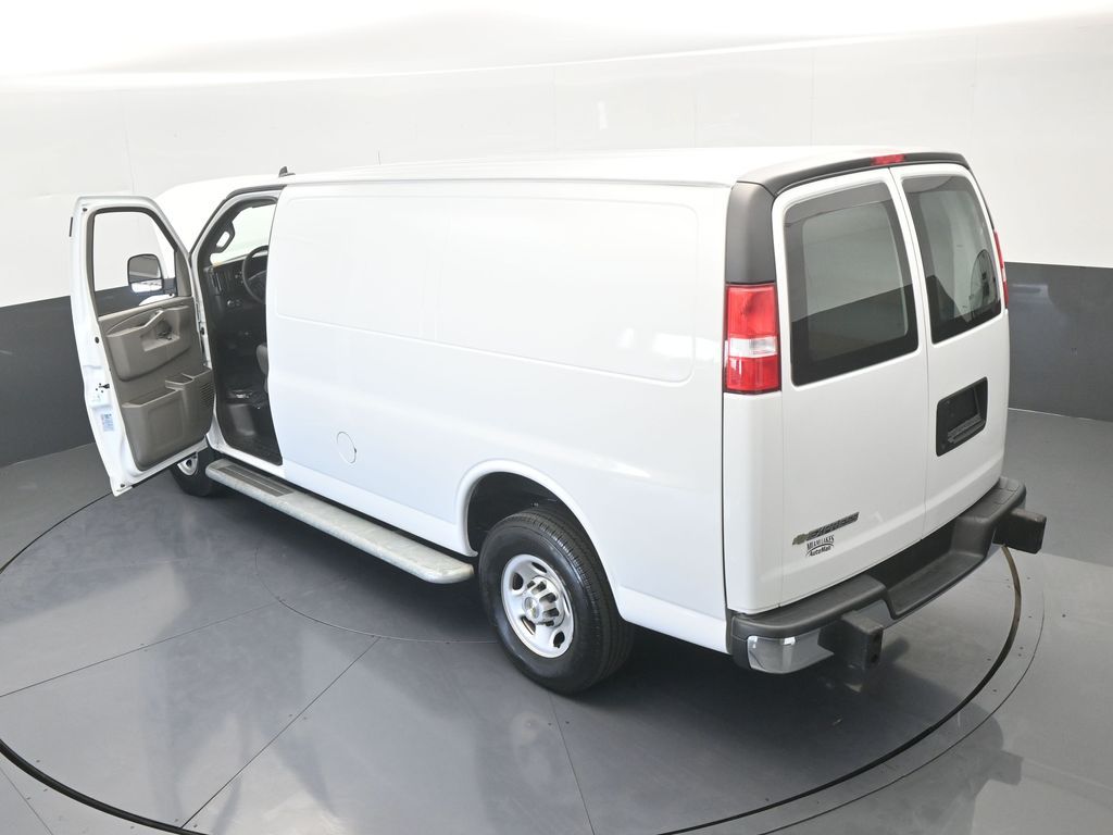 Used 2024 Summit White Chevrolet Work Van image 59