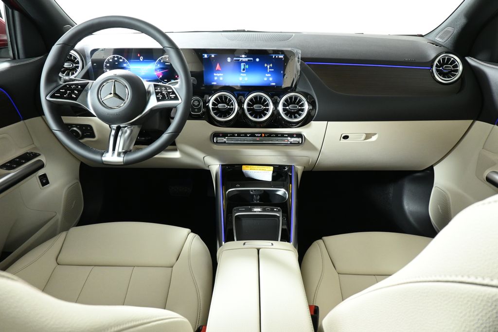 2025 Mercedes-Benz GLA 250 4MATIC 16