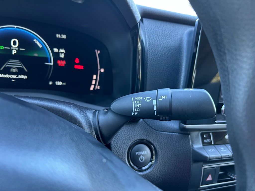 Thumbnail: 2025 Toyota Camry - 20