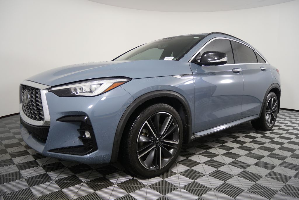 2022 INFINITI QX55 Essential 7