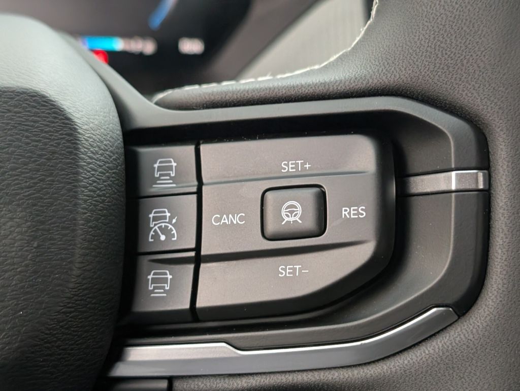 new 2026 Jeep Cherokee car, priced at $39,505