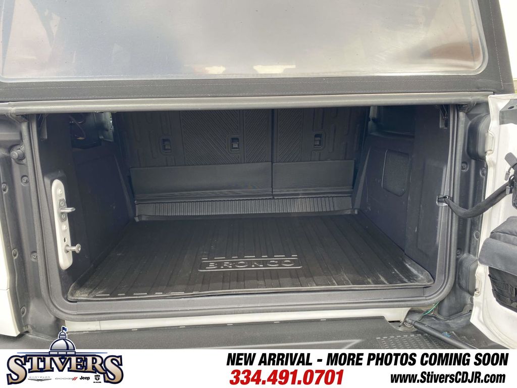 2022 Oxford White Ford Bronco Badlands 4X4 SUV