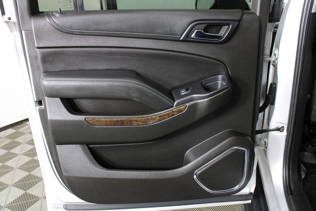Used 2018 Chevrolet Suburban for sale in 