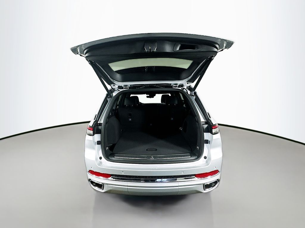 New 2025 Silver Jeep Overland image 16