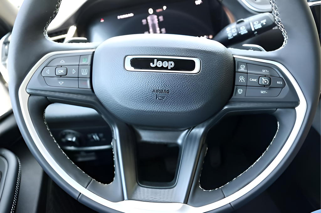 New Car 2025 Jeep Grand Cherokee  Laredo X For Sale Under $40,000 In Austin, Texas