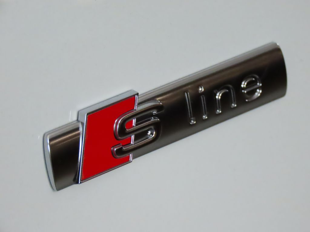 Thumbnail: 2025 Audi Q8 - 11