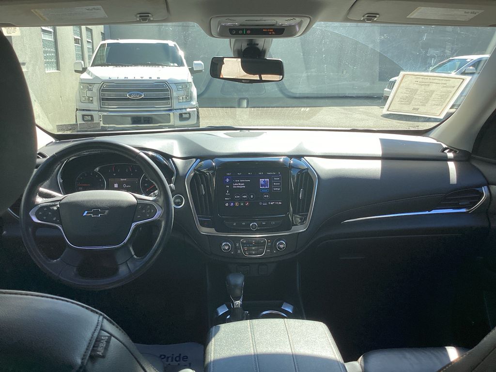 Used 2021 Chevrolet Traverse SUV