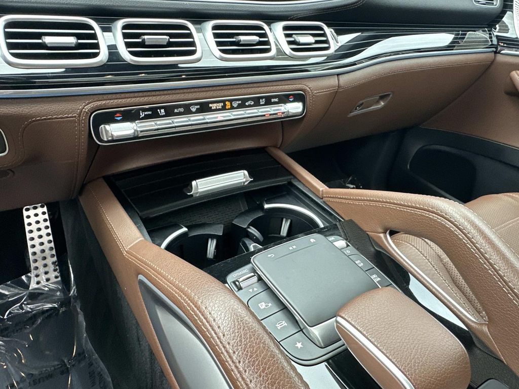 Thumbnail: 2024 Mercedes-Benz GLS - 24