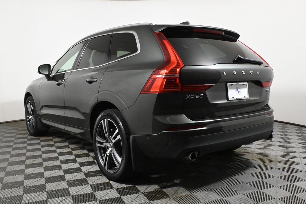 Thumbnail: 2018 Volvo XC60 - 5