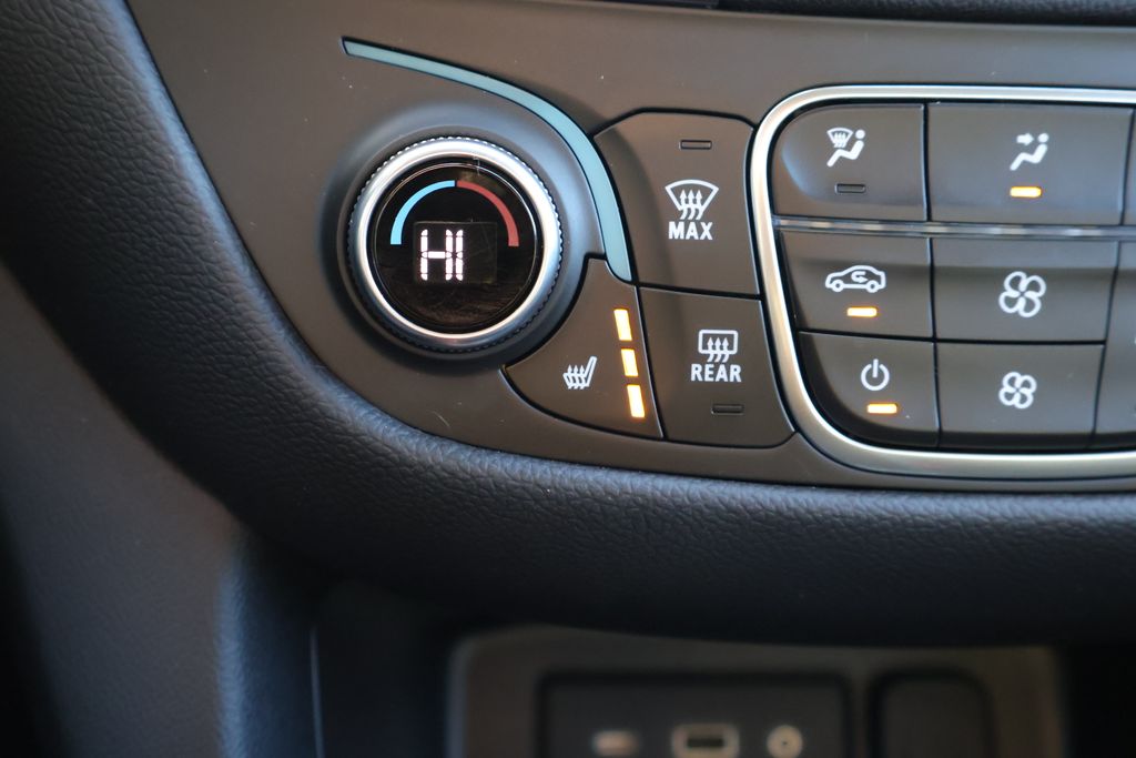 Thumbnail: 2022 Chevrolet Equinox - 20