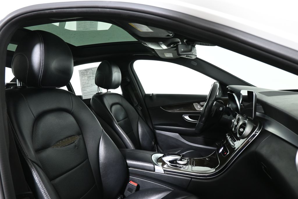 Thumbnail: 2019 Mercedes-Benz C-Class - 28