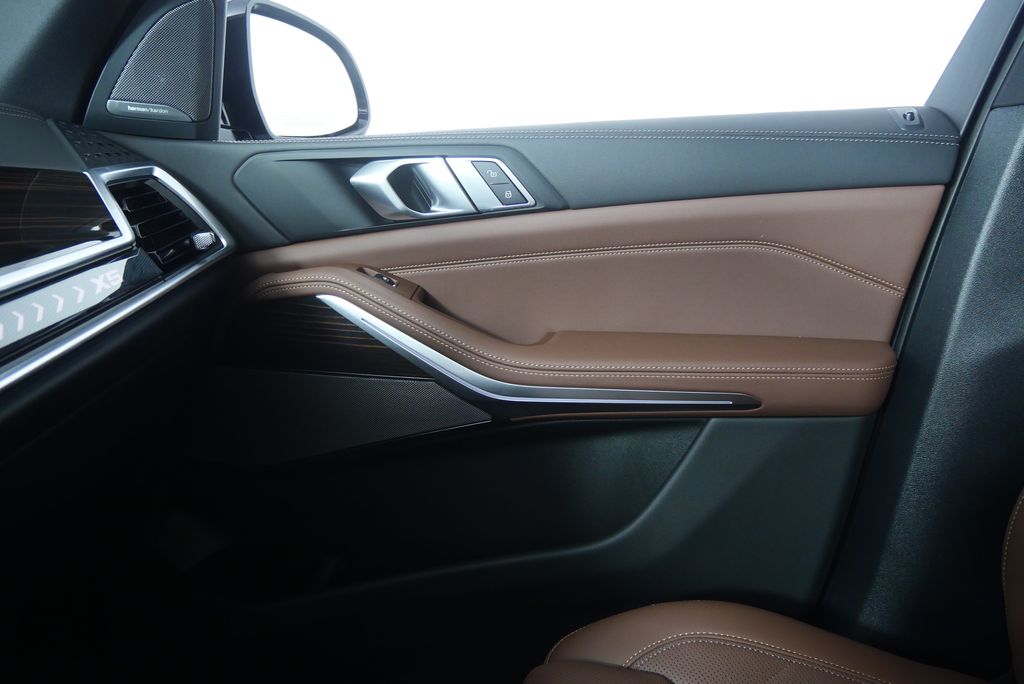 Thumbnail: 2026 BMW X5 - 24