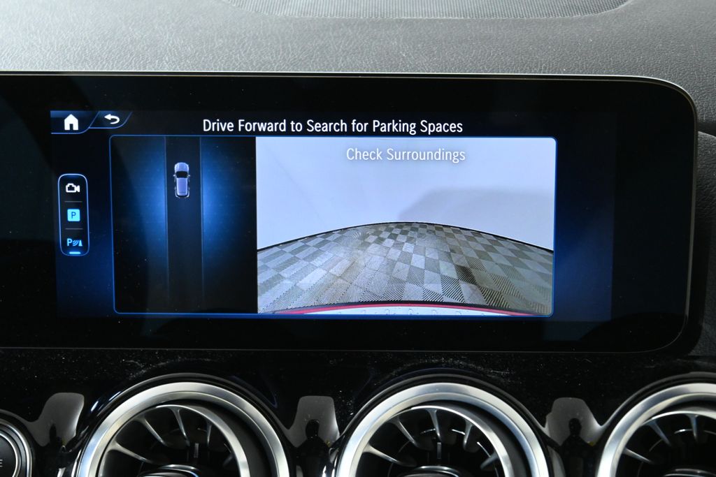 Thumbnail: 2025 Mercedes-Benz GLA - 23