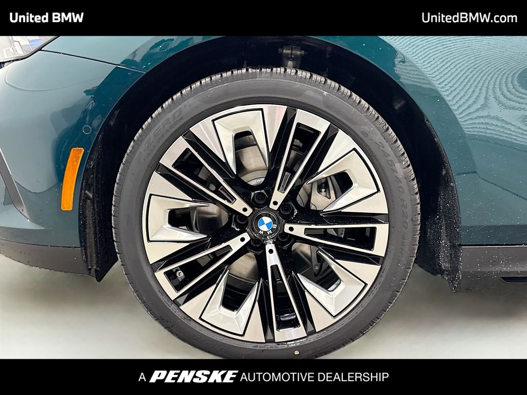 Thumbnail: 2026 BMW i5 - 2