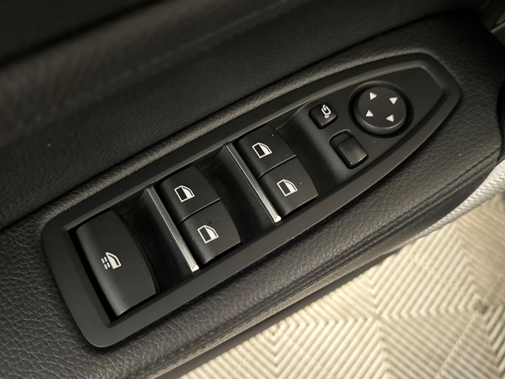 Used 2019 Black BMW M240i image 16