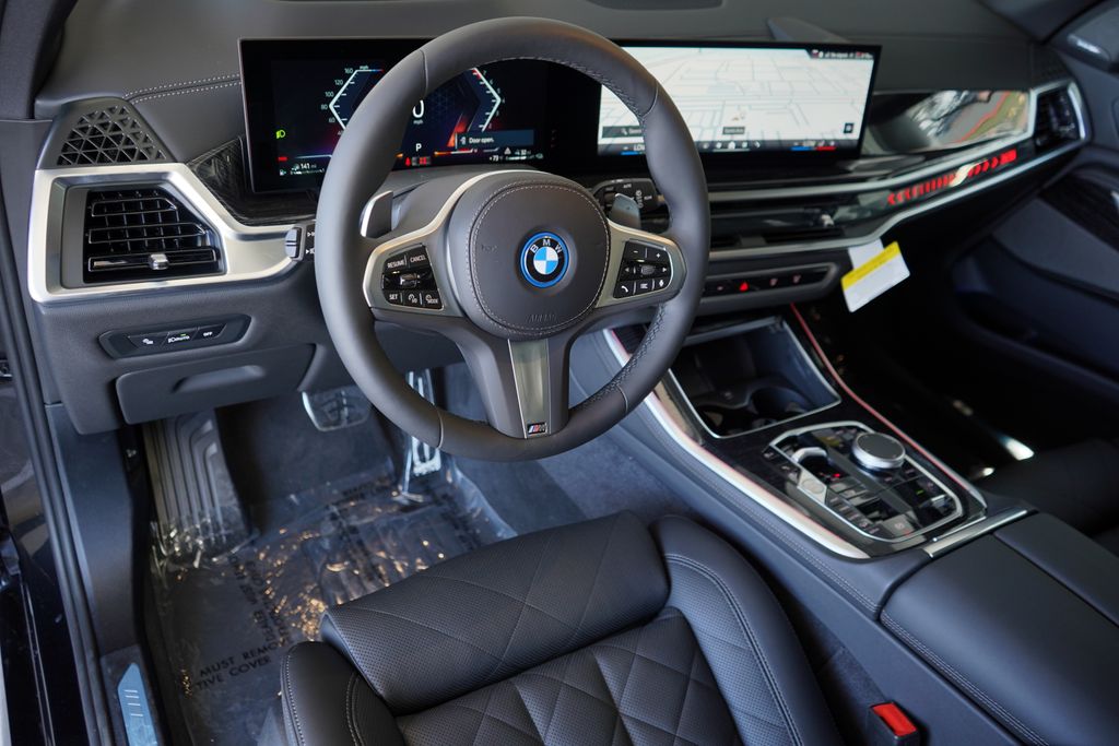 Thumbnail: 2026 BMW X5 - 14