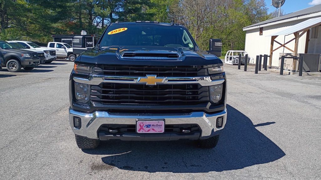 2024 Chevrolet Silverado 2500HD LT Crew Cab 4WD