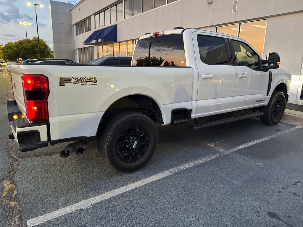 2024 Ford F-250 Lariat photo 12