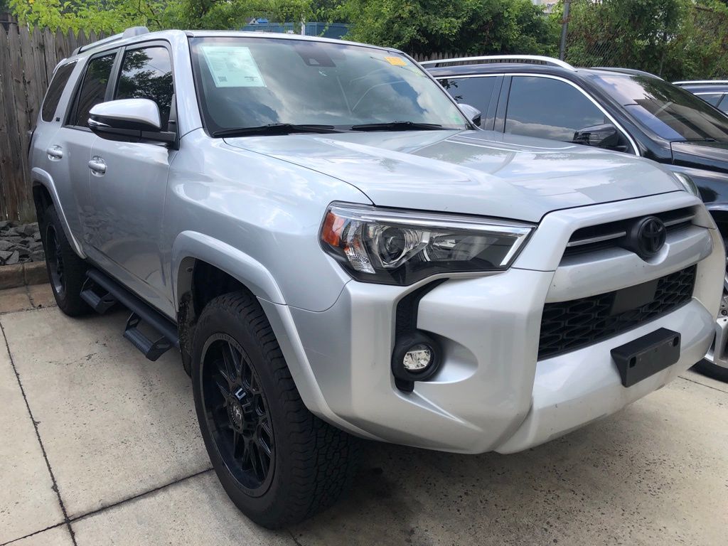 Thumbnail: 2022 Toyota 4Runner - 3