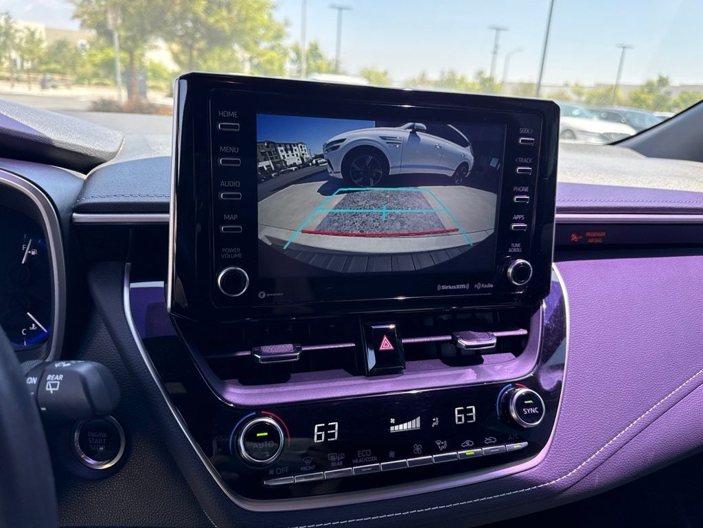 View vehicle photo 2