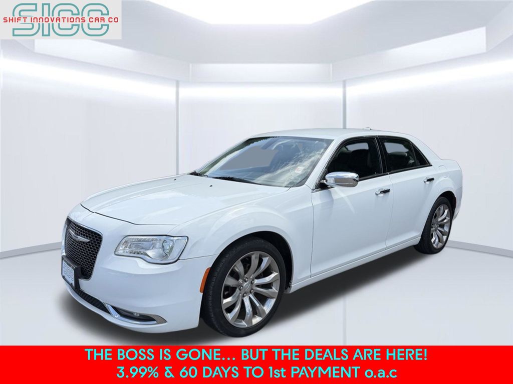 Bright White Clearcoat 2019 Chrysler 300 Sedan Rear-Wheel Drive 8-Speed Automatic