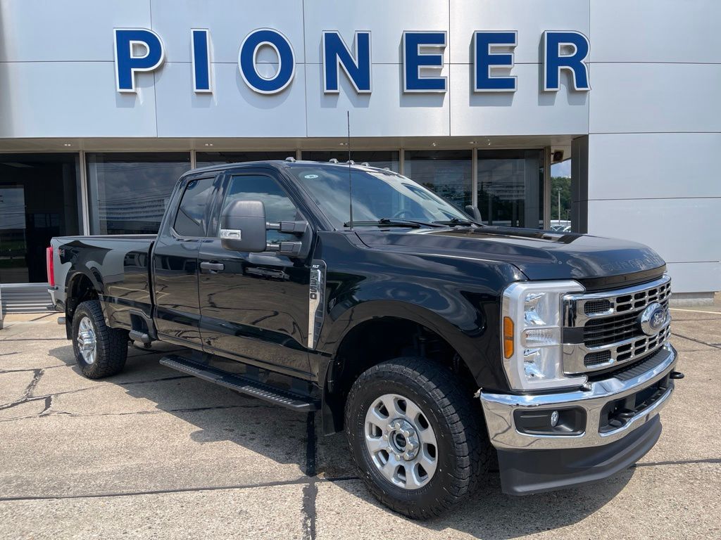  2024 Ford F-350 Super Duty XLT SuperCab 4WD   