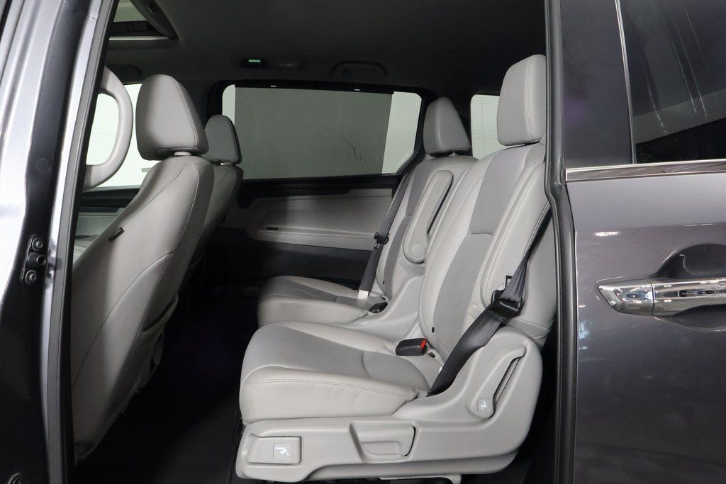 Thumbnail: 2018 Honda Odyssey - 11