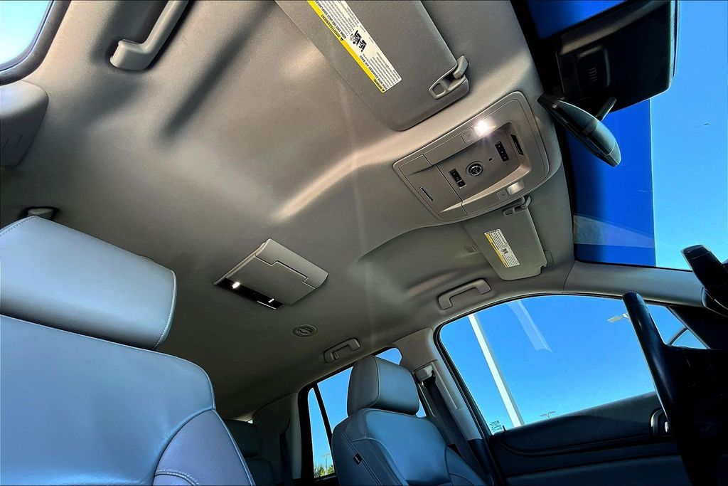 2017 Chevrolet Tahoe LT Silver at Autostrade