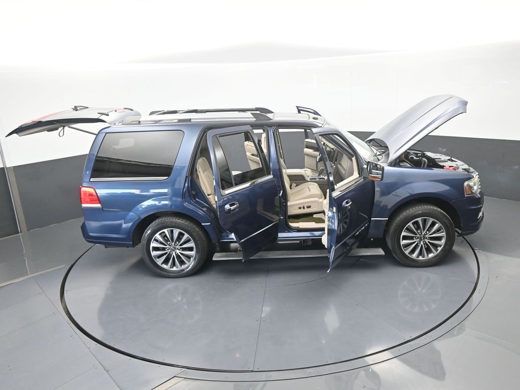 Used 2016 Midnight Lincoln Select image 68