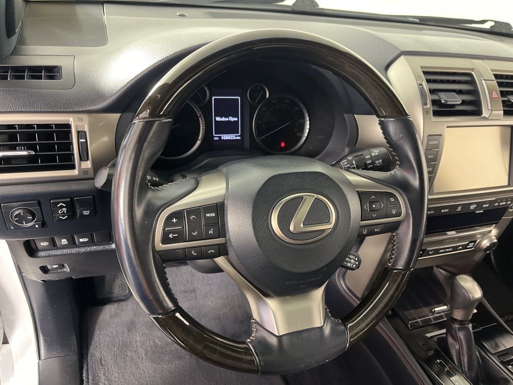Thumbnail: 2020 Lexus GX - 26