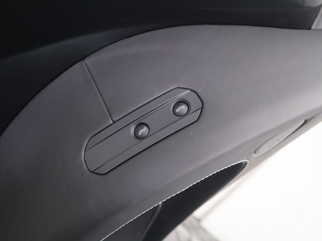 Thumbnail: 2023 Mclaren GT - 22