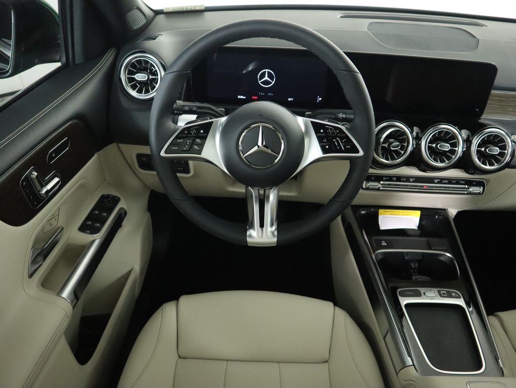 Thumbnail: 2026 Mercedes-Benz GLB - 11