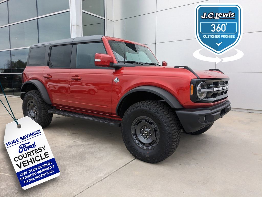 2024 Ford Bronco Outer Banks