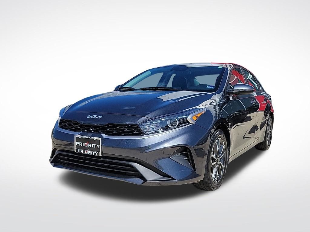 2024 Kia Forte LXS FWD