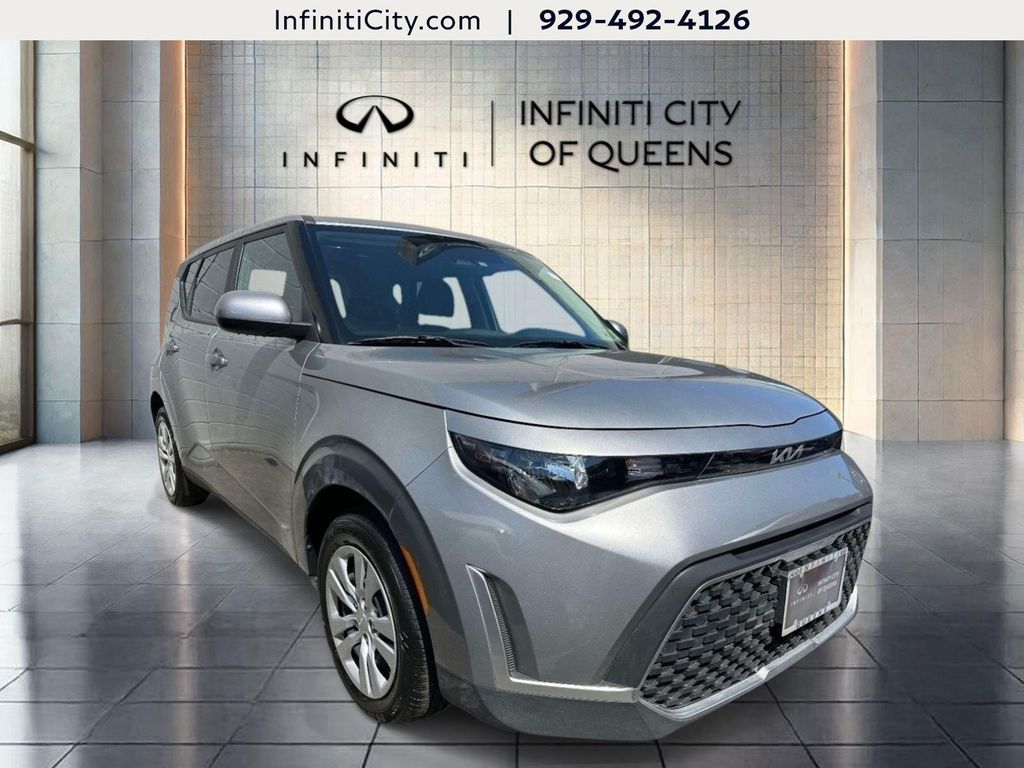 2023 Kia Soul LX FWD