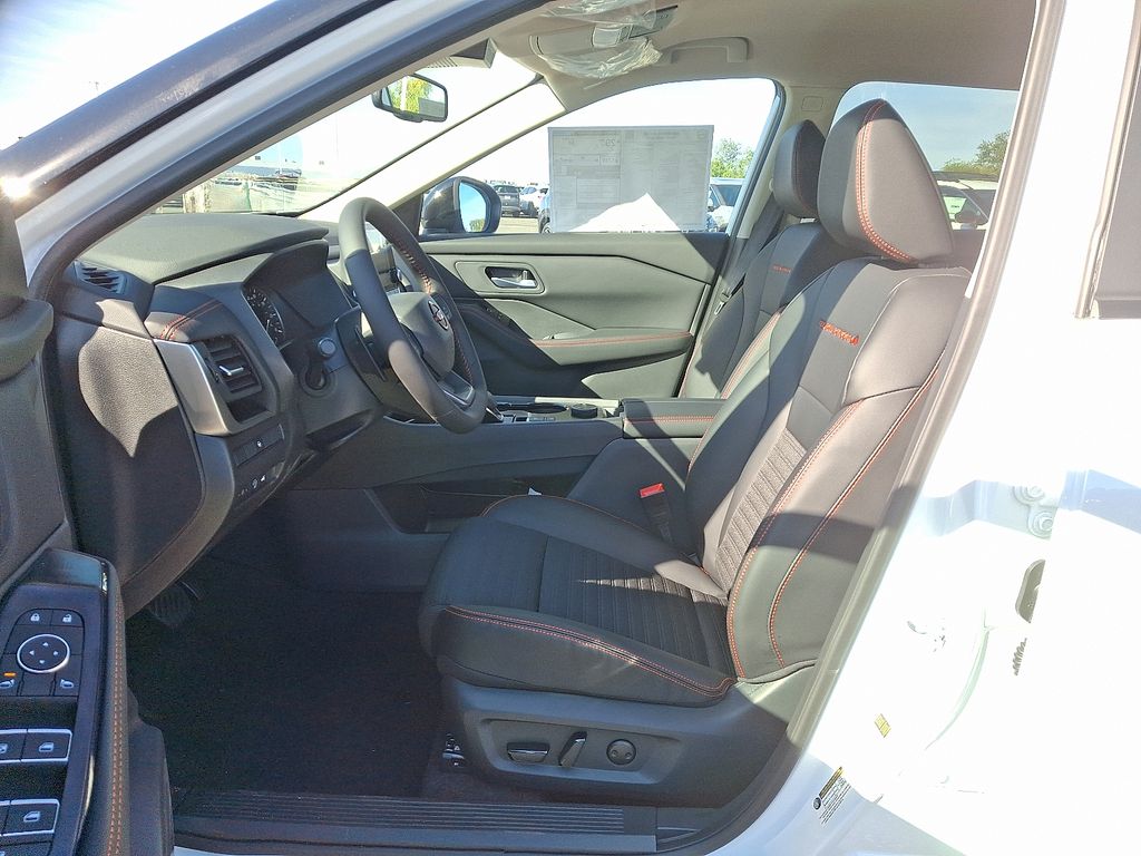 Thumbnail: 2026 Nissan Rogue - 5