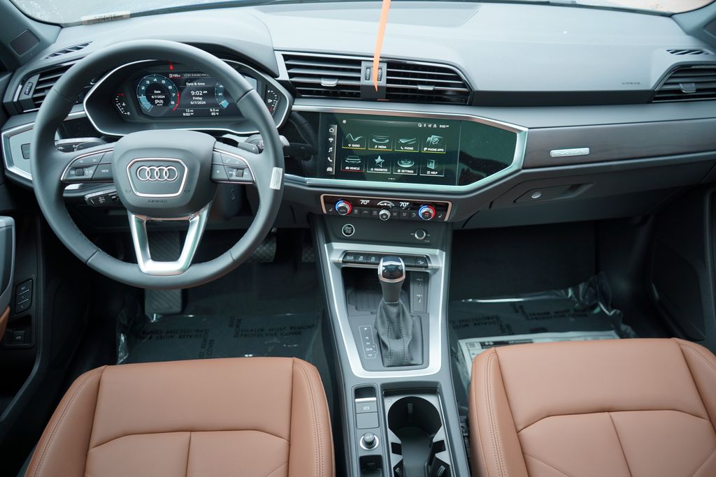 2024 Audi Q3  11