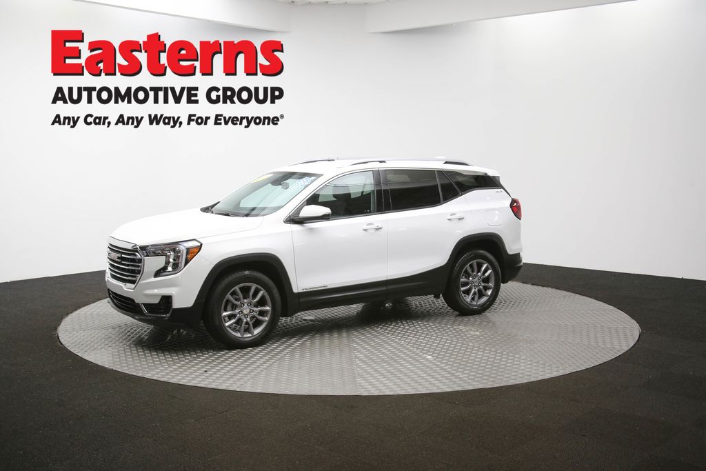 Used 2024 White GMC SLT image 56