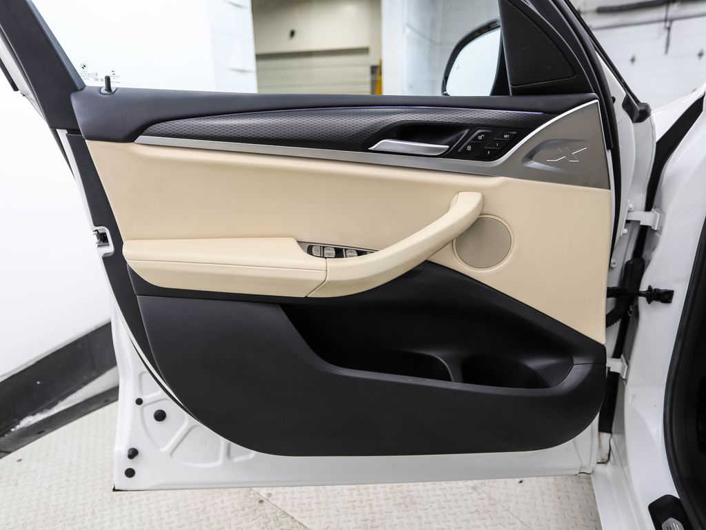 Thumbnail: 2023 BMW X3 - 8