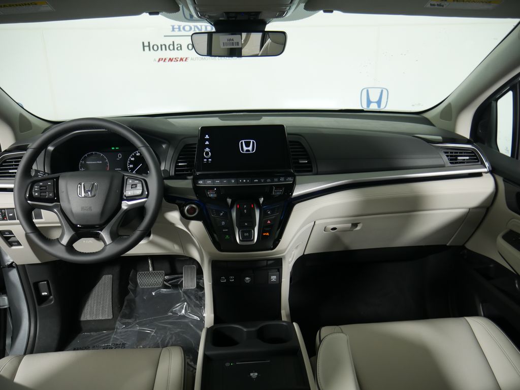 2025 Honda Odyssey Touring 15